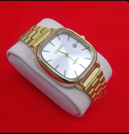 CurrentDealz™ Casio quartz watch